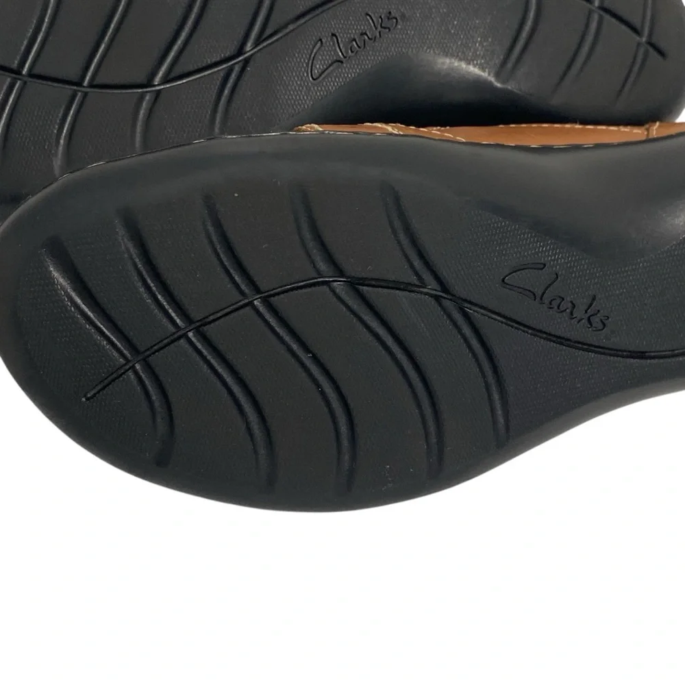 Clarks Ashland Spin Q Brown Leather Flats - Brand New - Size 8
